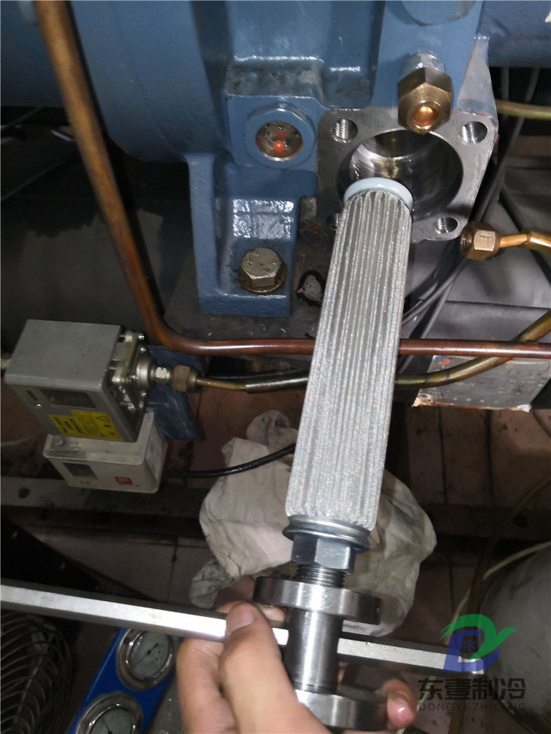 螺桿式制冷機(jī)組維修保養(yǎng)